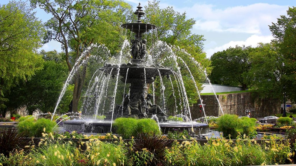 4 Tips on How to Choose a Trusted Orange County Fountain Repair Company