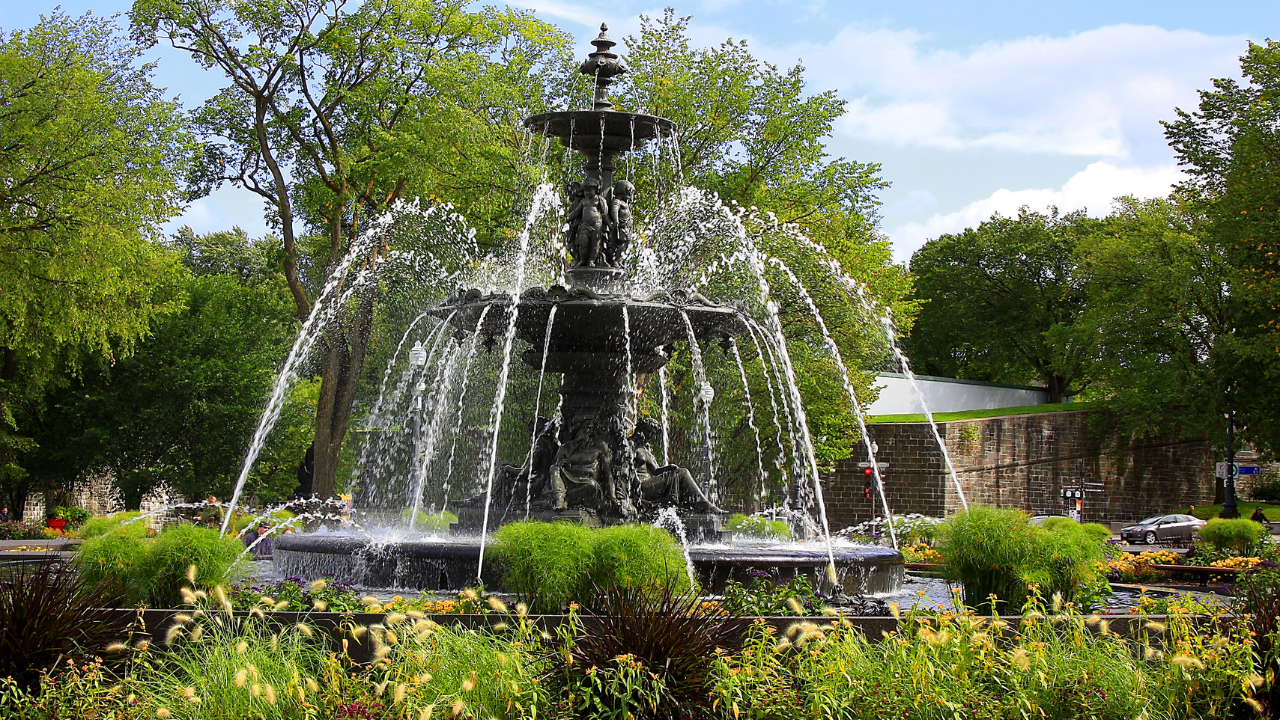 wall fountain