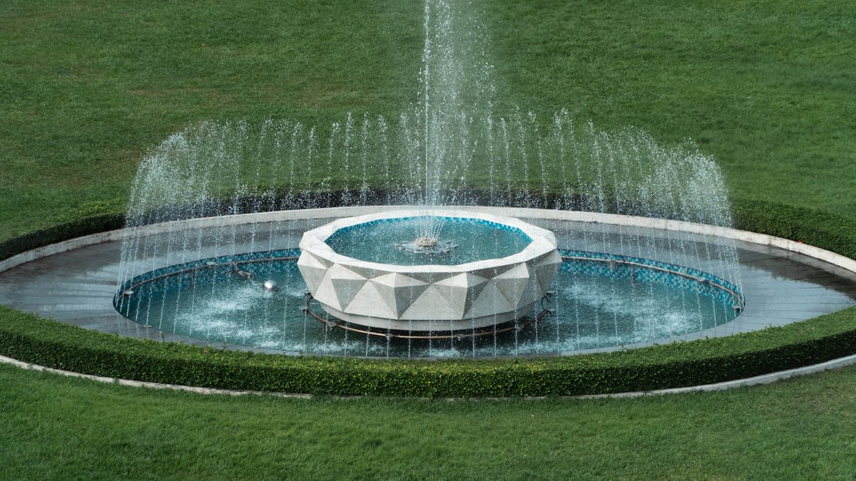Fountain Design Trends 2026: What's Popular in Orange County